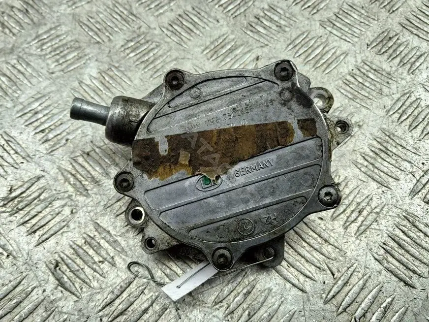 Вакуумный насос 7502656