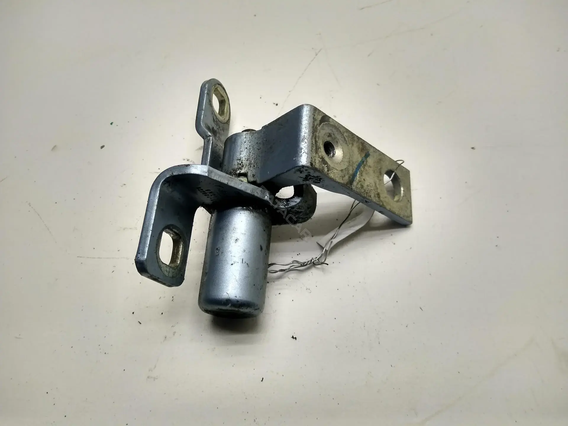 Петля двери 6M21U22804AC
