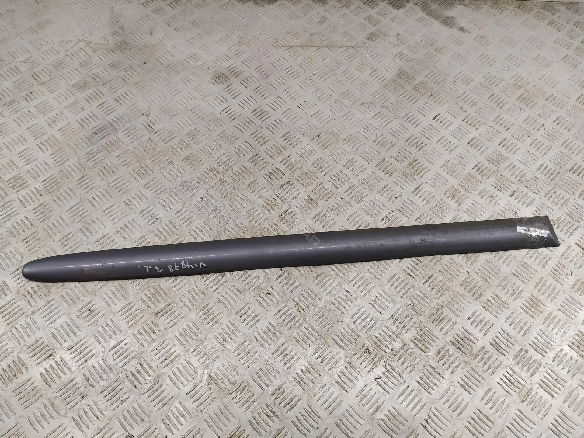 Молдинг двери 7MO853535G 95VWA25561C