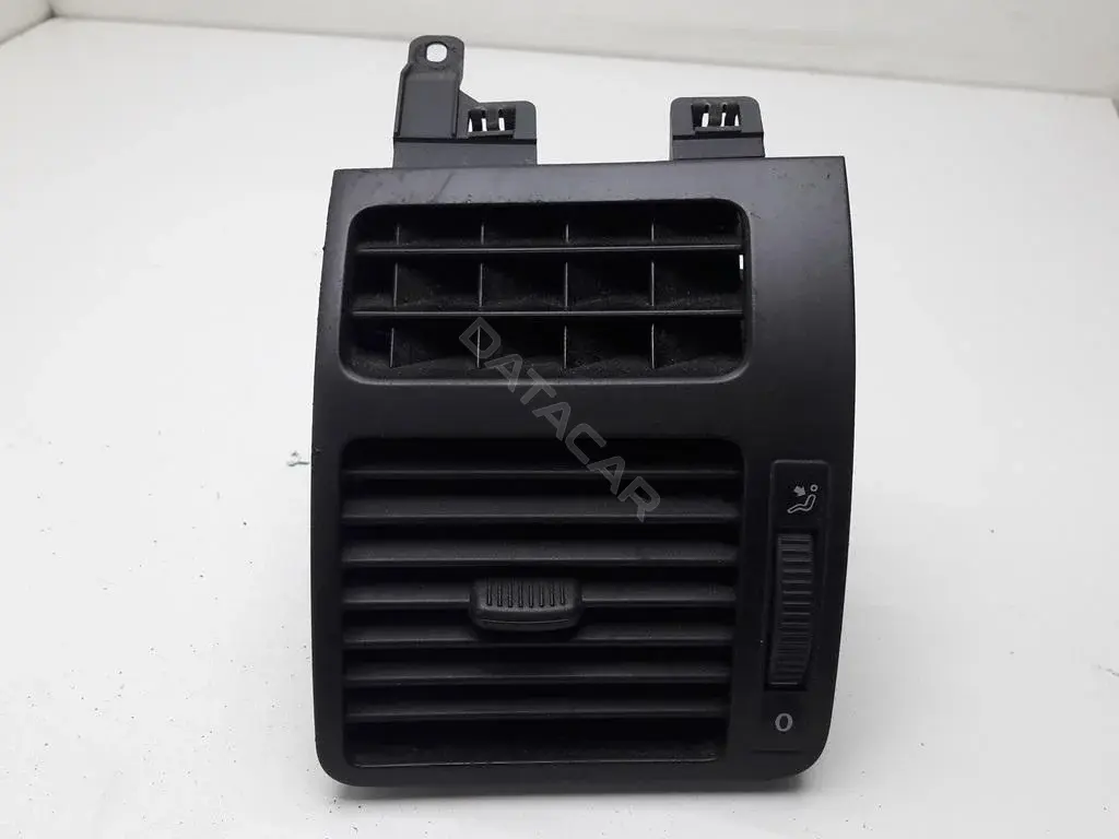 Дефлектор обдува салона 1t0819703a