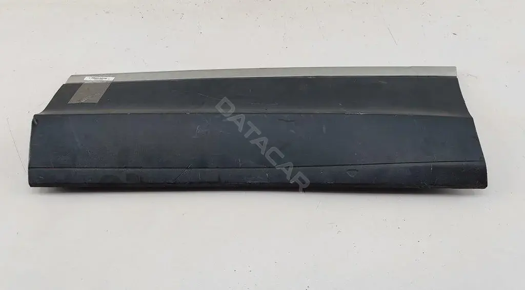 Молдинг двери 5NA854949K