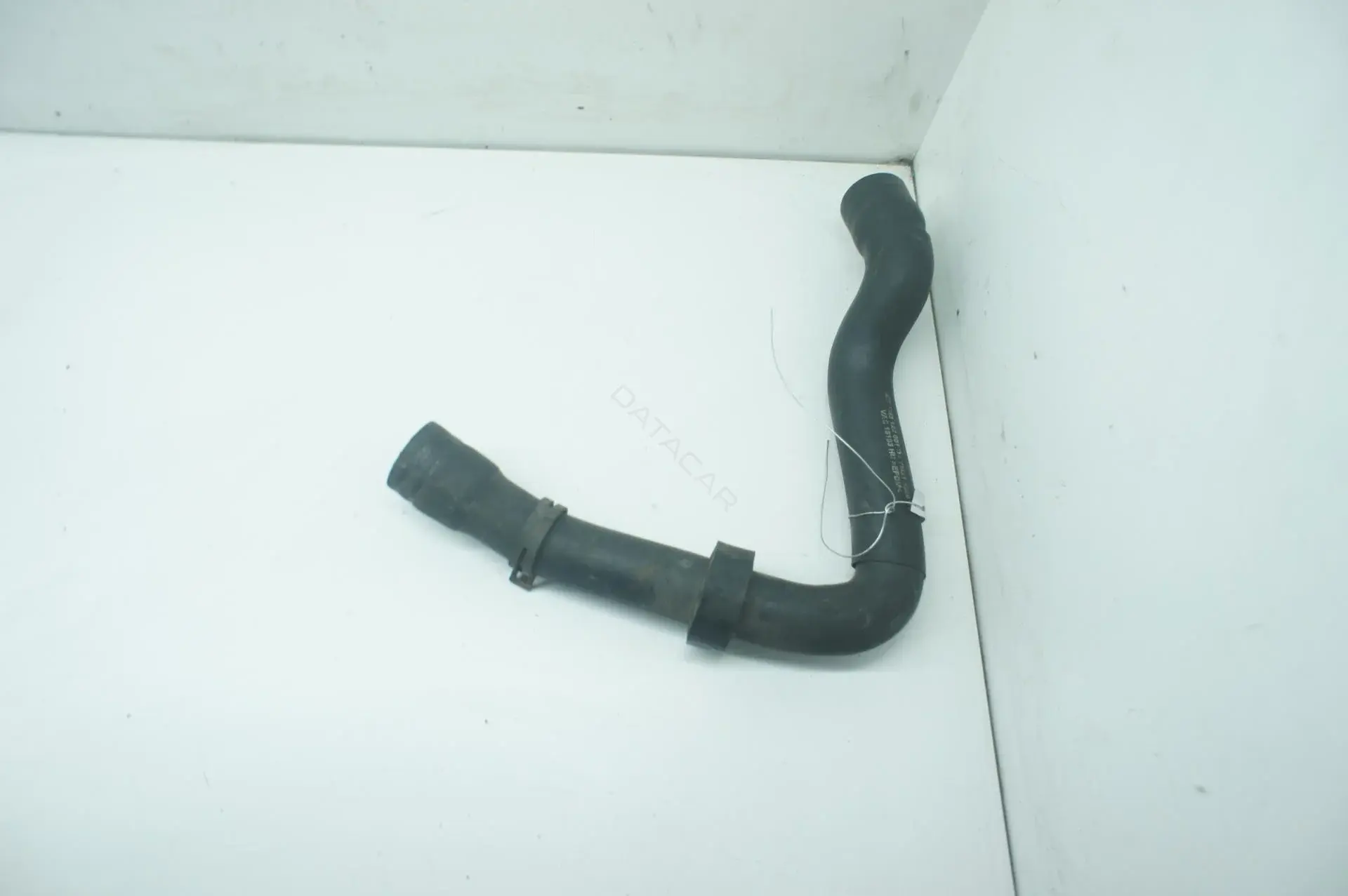 Патрубки системы охлаждения 7M3122051D