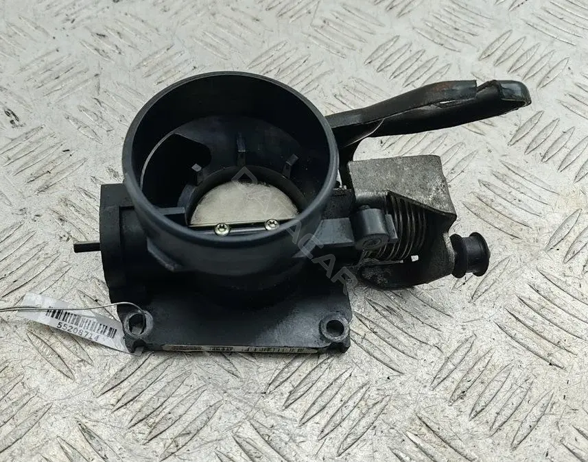 Дроссельная заслонка XS4ULD040528G3