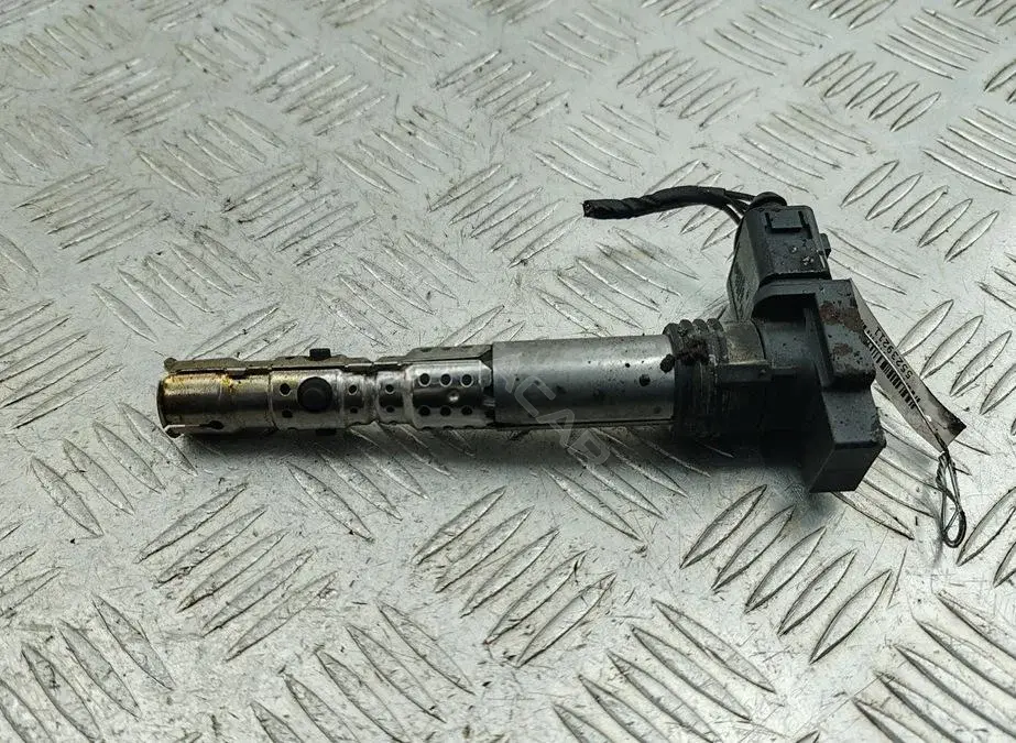 Катушка зажигания 03D905115G