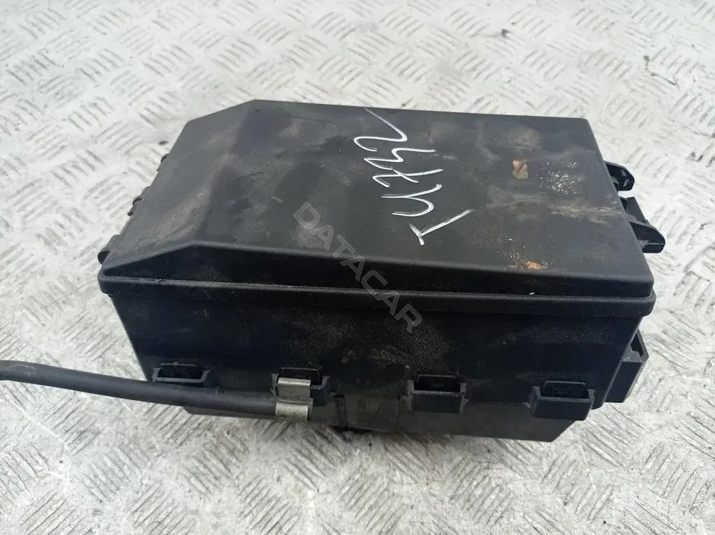 Блок предохранителей 2M5T14A067BB