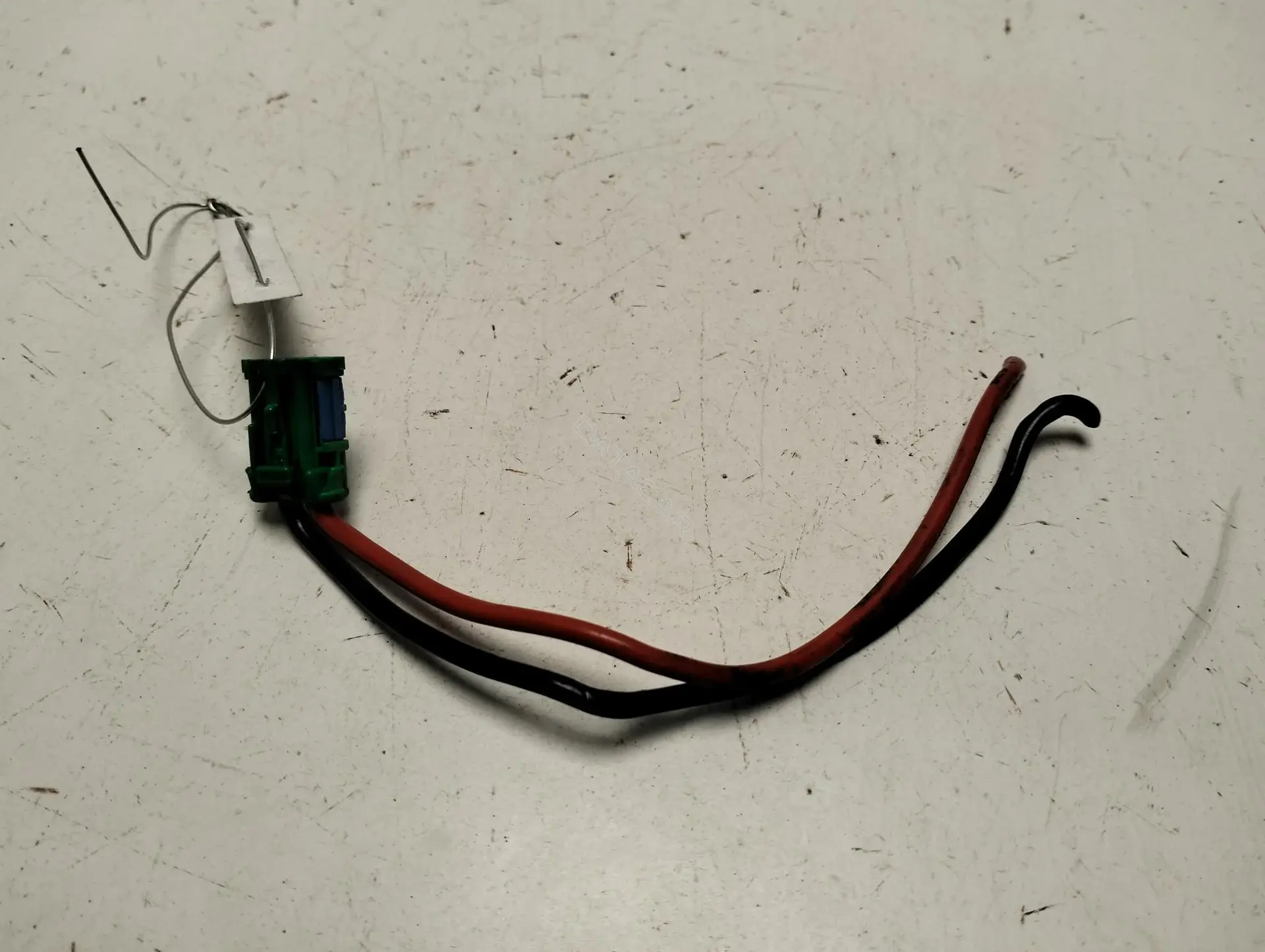 Разъем (фишка) проводки 54735631