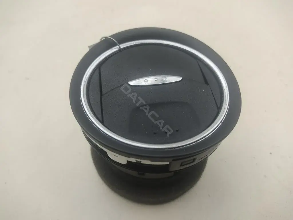 Дефлектор обдува салона 6M21U018B09ADW