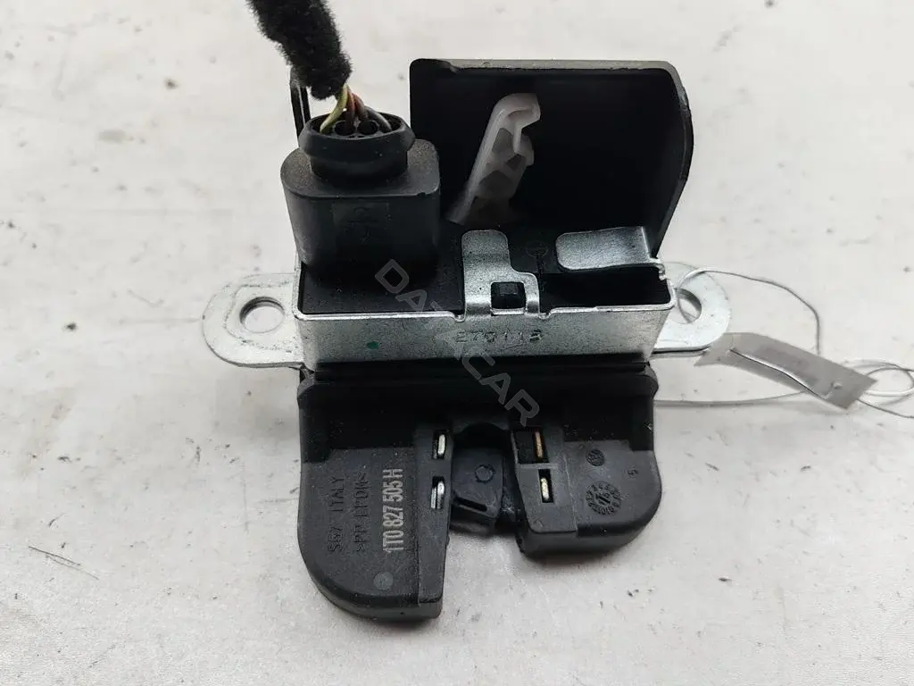Замок крышки багажника 1T0827505H