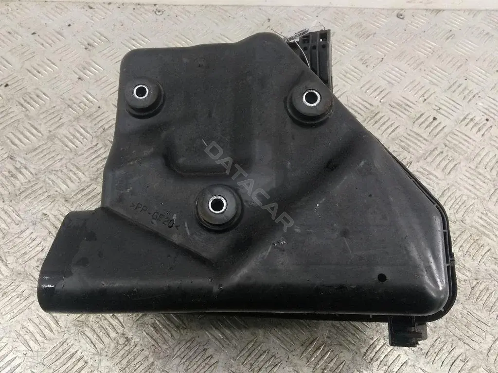 Корпус воздушного фильтра 17701-0R020, 17705-0R040
