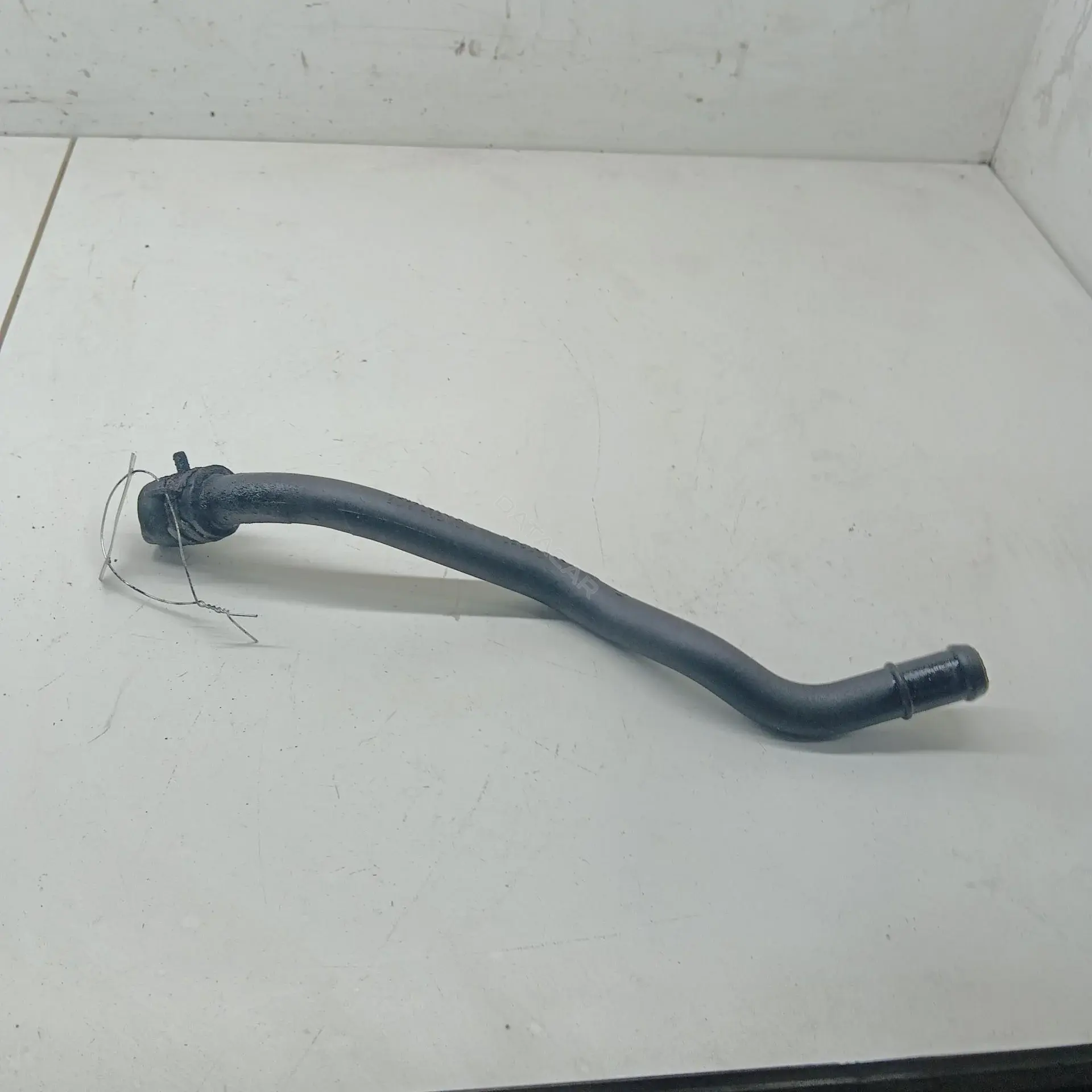Патрубки системы охлаждения 2S718B081