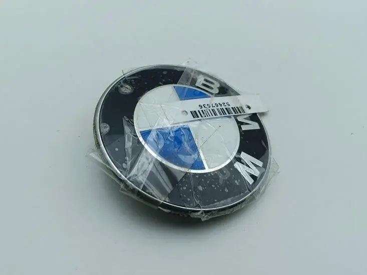 Эмблема 8203864