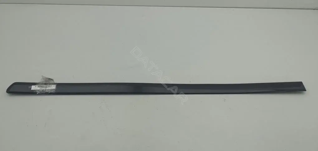 Молдинг двери 8D0853963LH