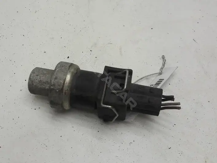 Датчик давления кондиционера 8d0959482b