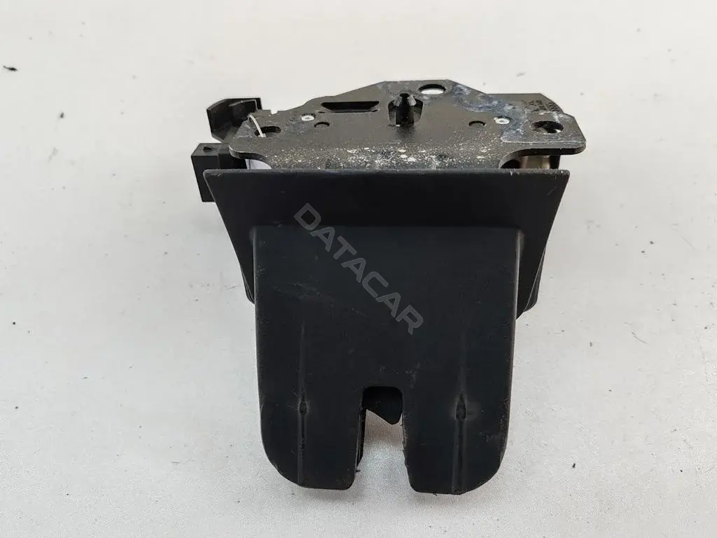 Замок крышки багажника 8P4827505C