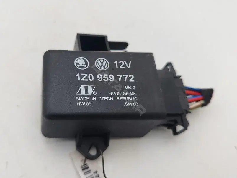 Блок управления сиденьем 1Z0959772