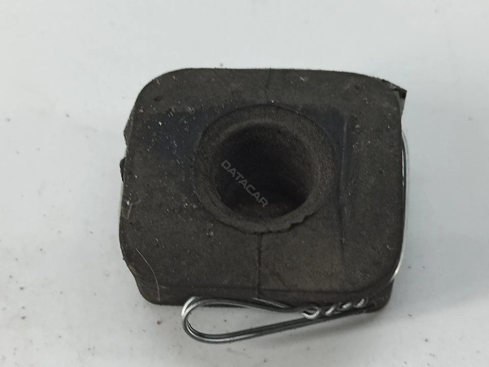 Кронштейн радиатора 4B3121276A