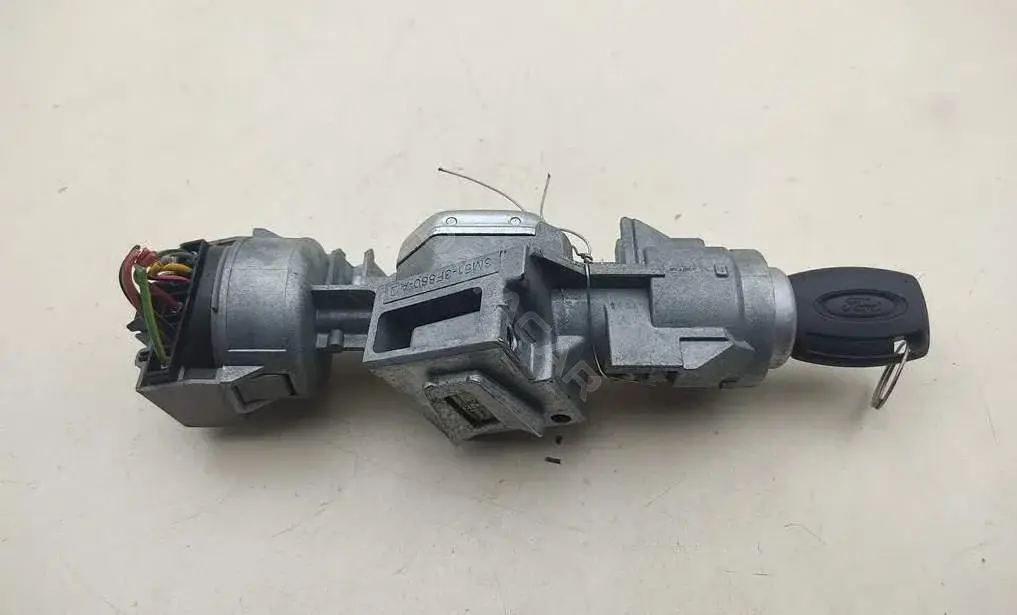 Замок зажигания 3M513F880AD