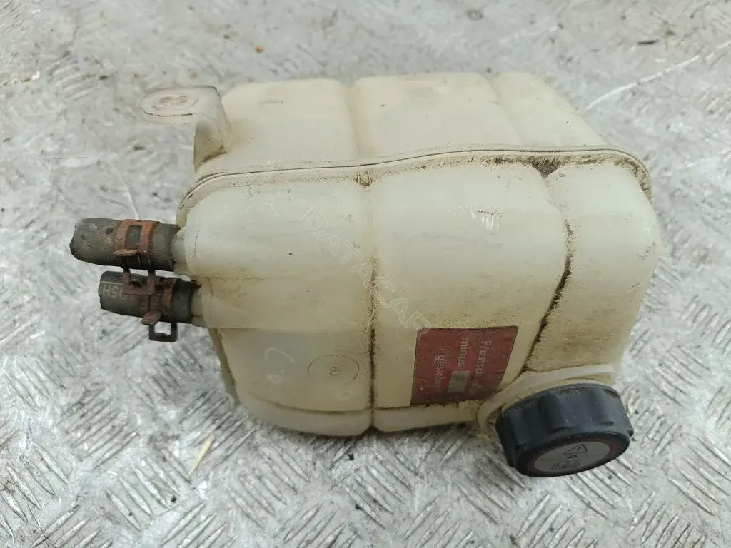 Расширительный бачок 98AB8K218BH