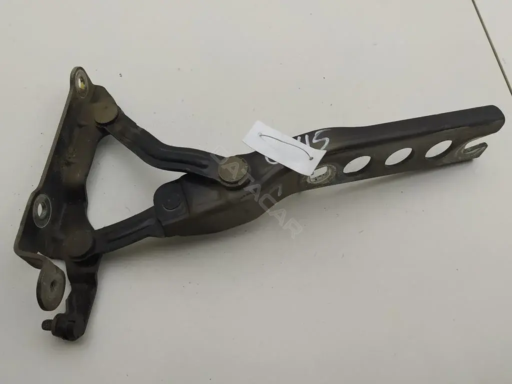 Петля капота 1Z0823301C