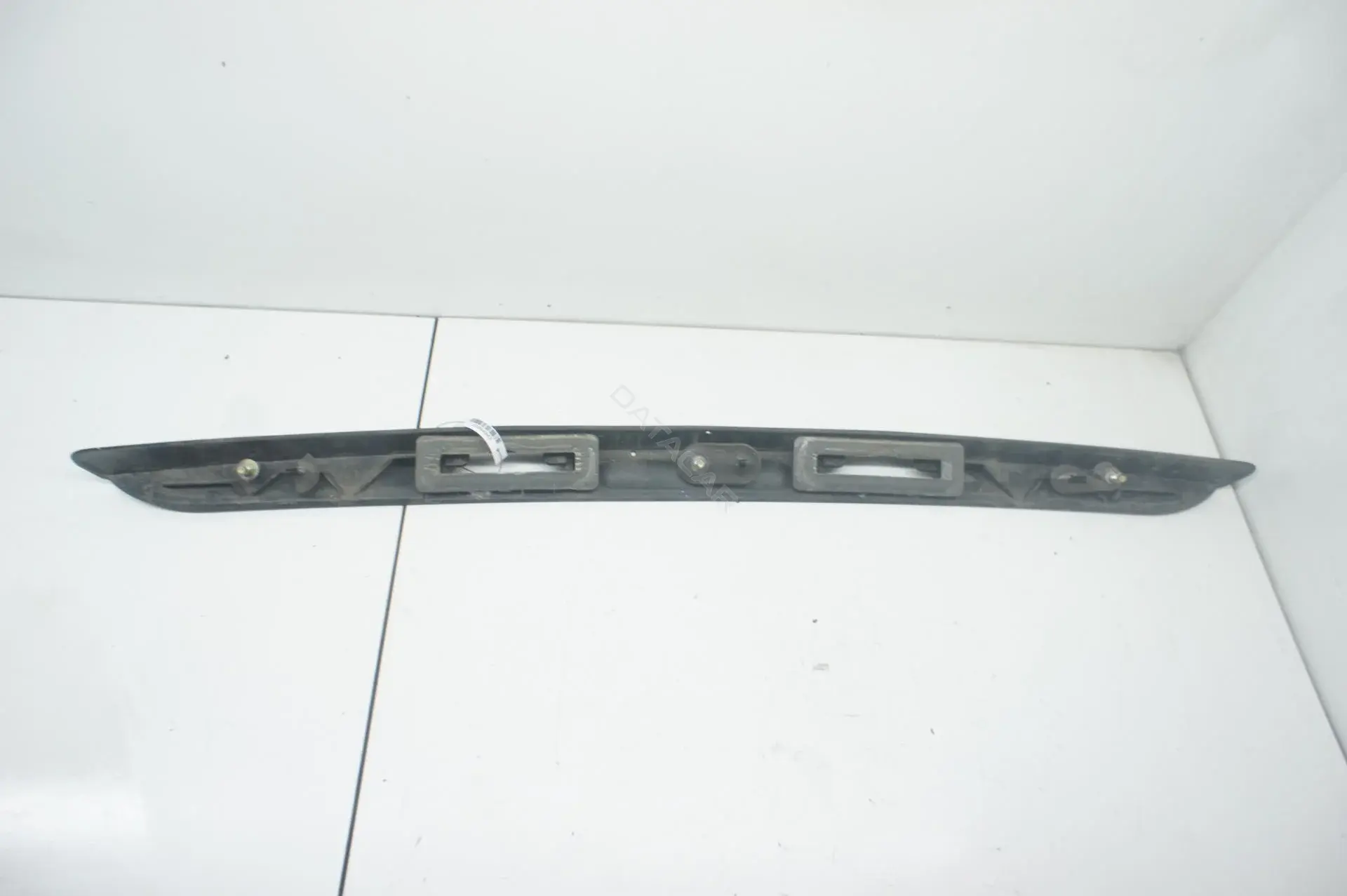 Фонарь подсветки номерного знака 2S61A43404AHW