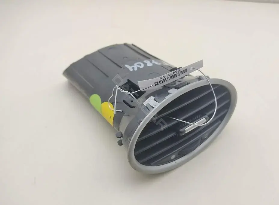 Дефлектор обдува салона 4M51A014L21