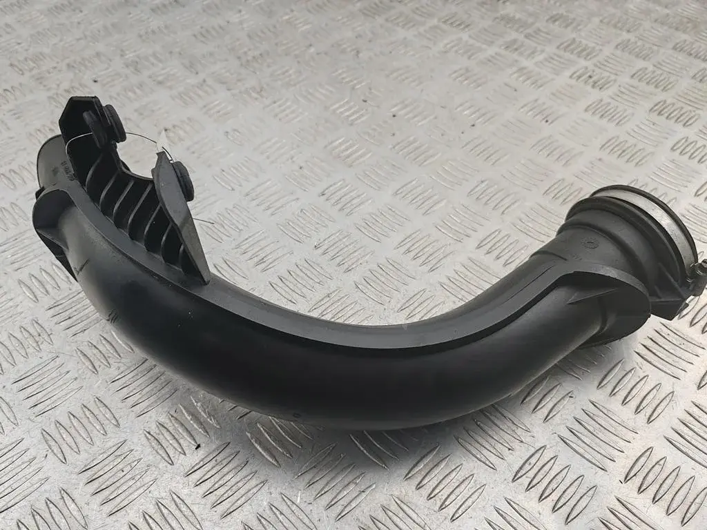 Патрубок интеркулера BG91-9C623-EB