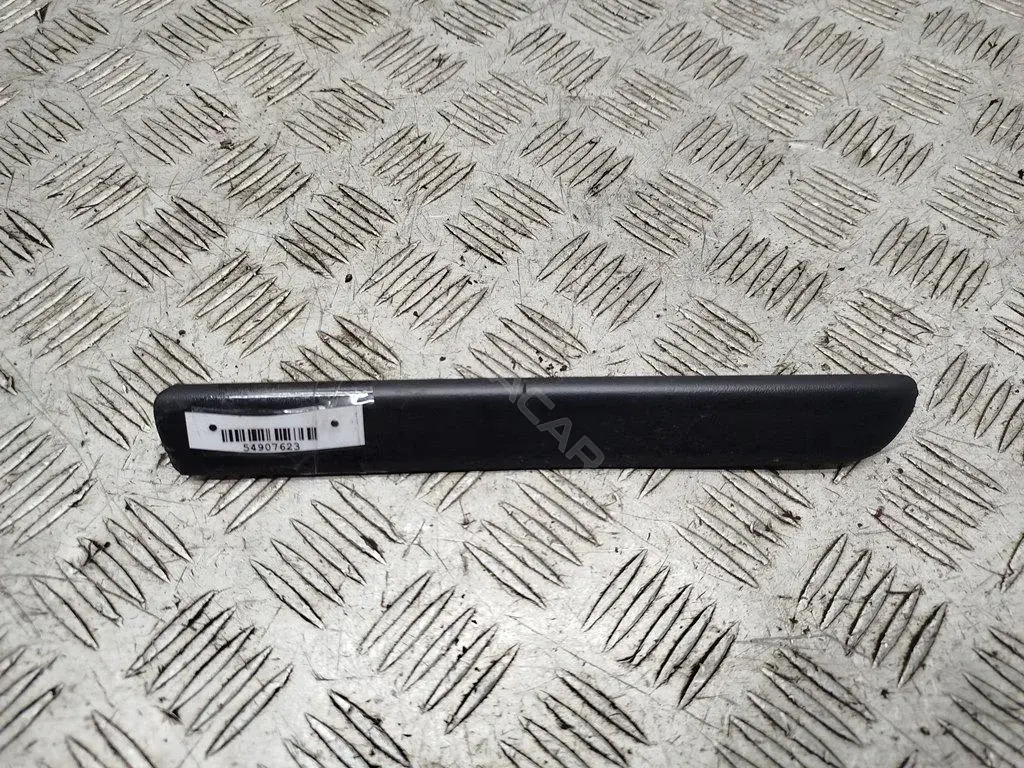 Молдинг крыла 8208448