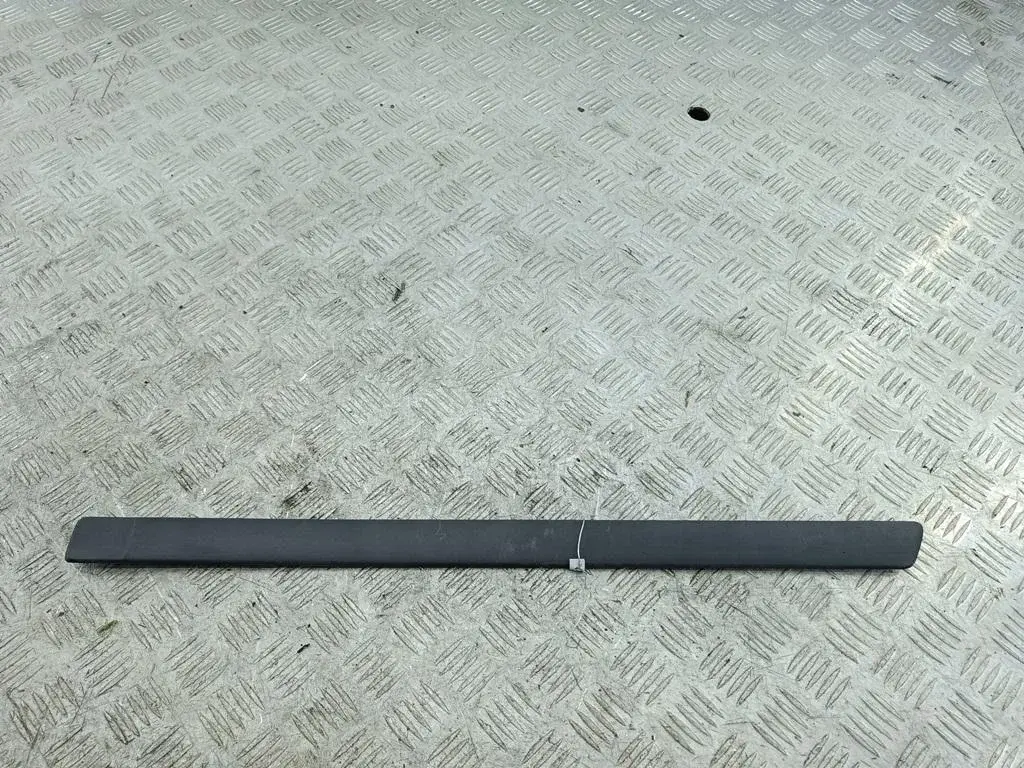 Молдинг двери 3M51R25533AC