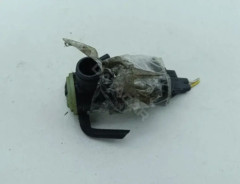 Насос омывателя 93BB17K624BA