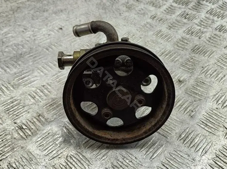 Насос гидроусилителя руля 8D0145156L