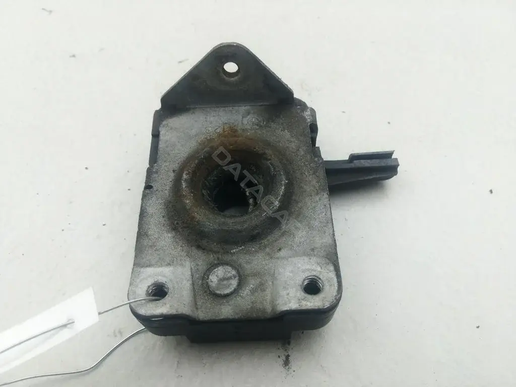 Замок капота 8122270