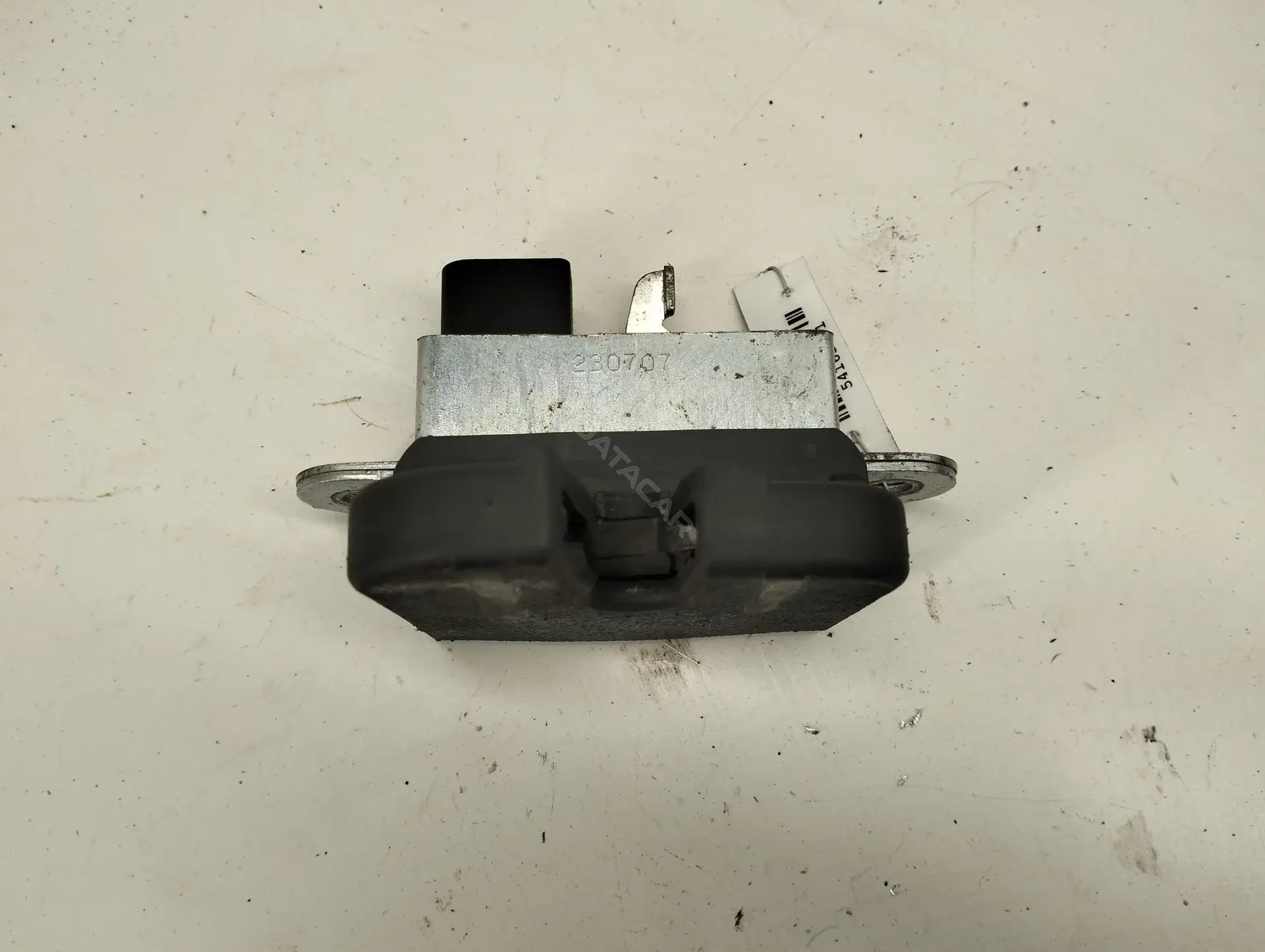 Замок крышки багажника 1T0827505J