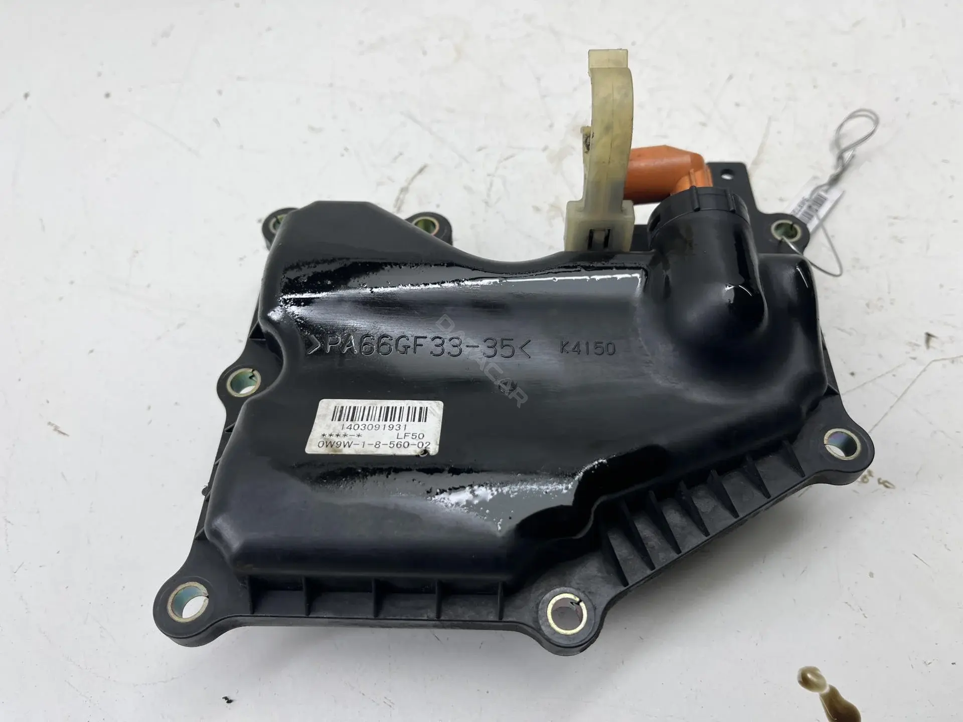 Клапан картерных газов 0W9W-1-8-560-02