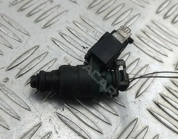 Форсунки 037906031AA