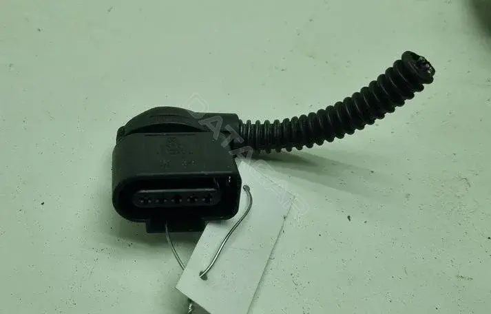 Разъем (фишка) проводки 1j0973705