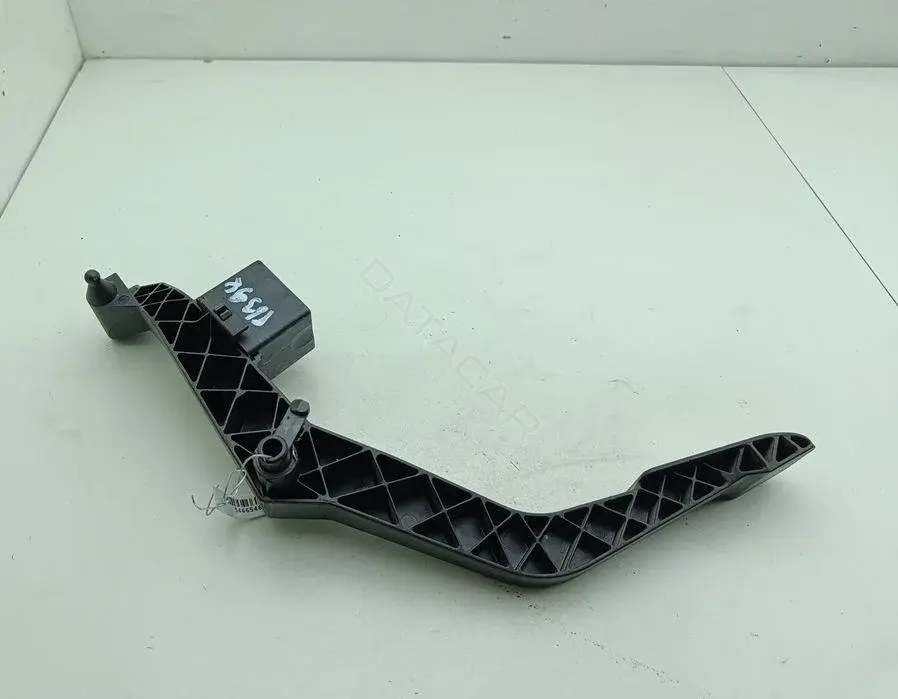 Педаль газа 7M1721511C