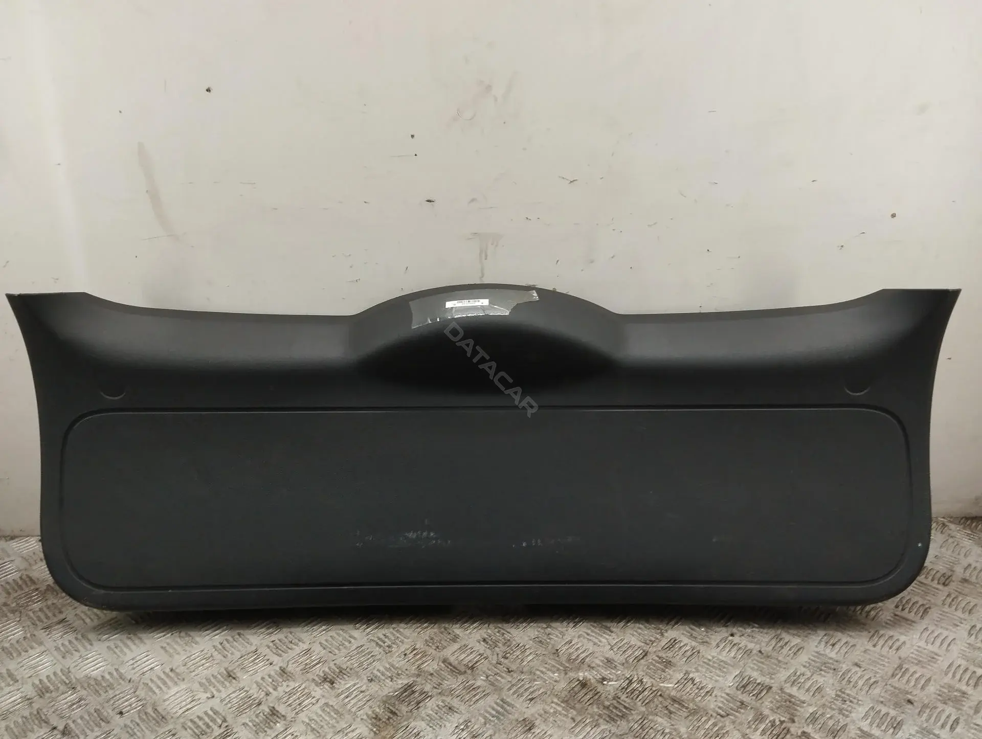 Обшивка крышки багажника 4M51A40411AGW
