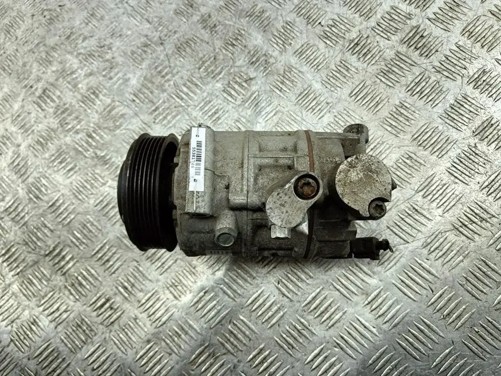 Компрессор кондиционера 8FK351322741