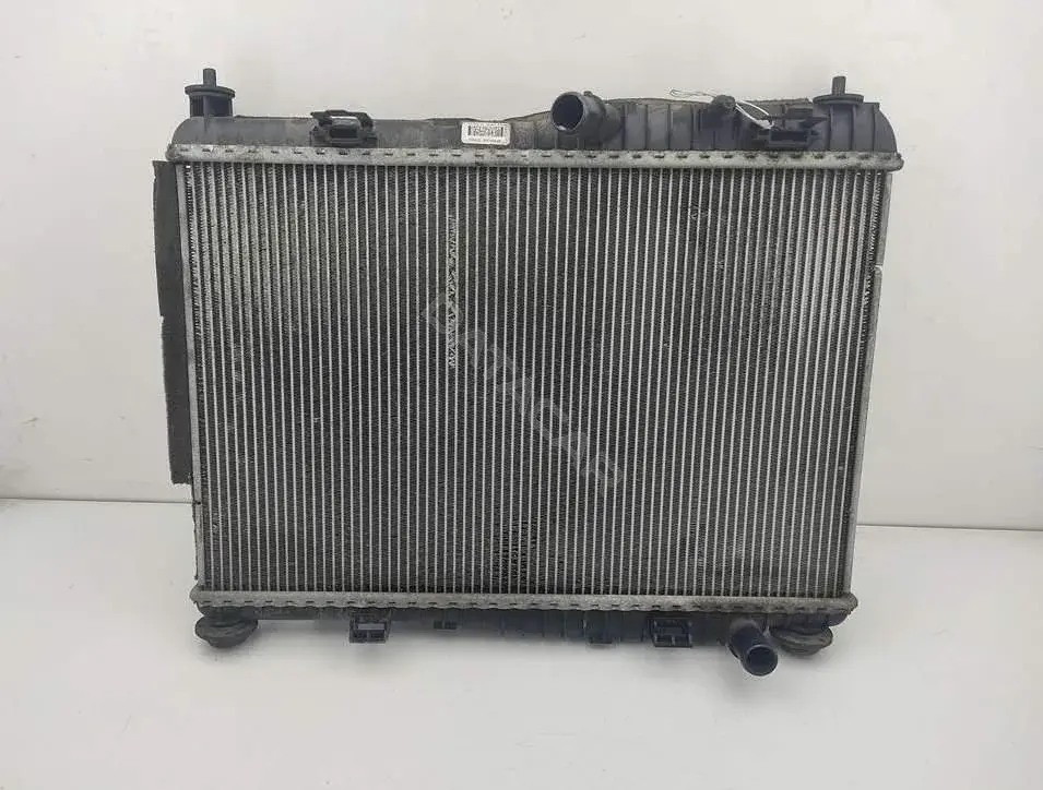 Радиатор охлаждения 8V518005BE