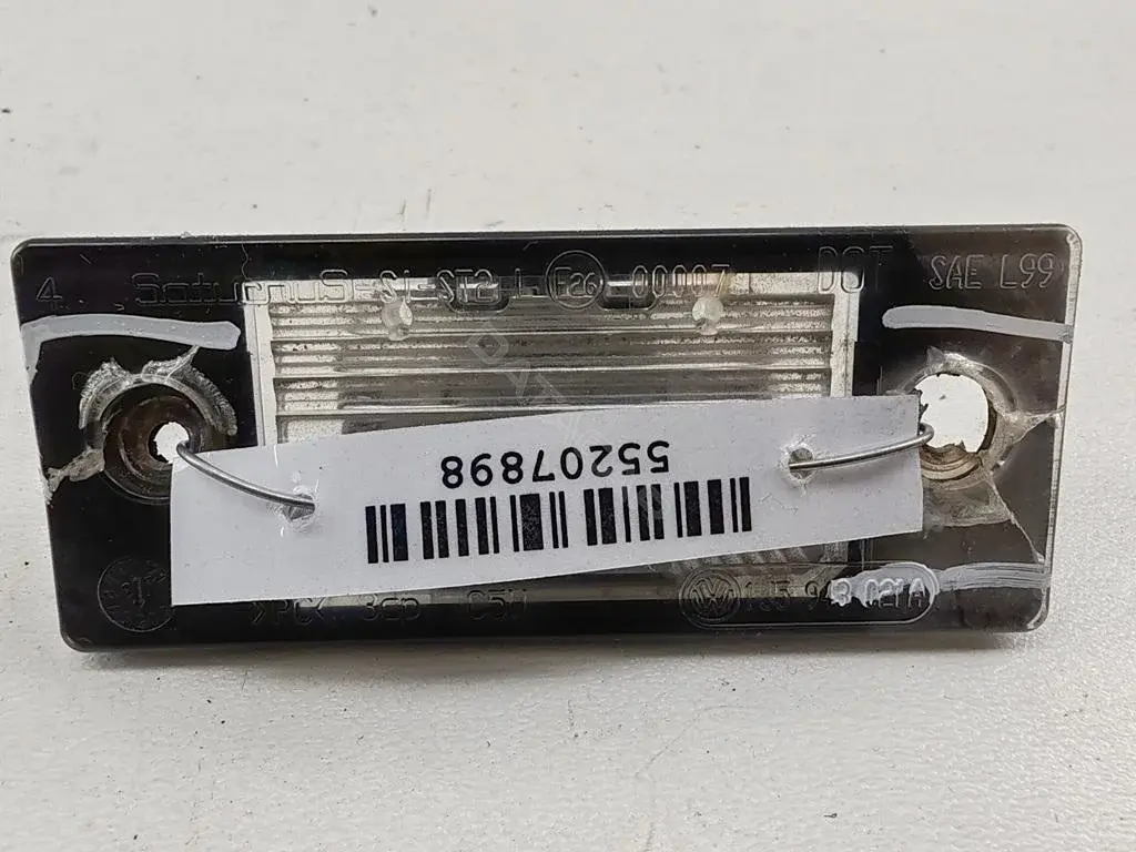 Фонарь подсветки номерного знака 1J5943021A