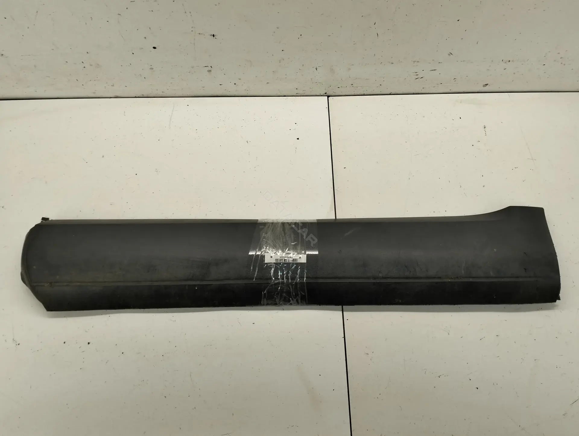 Молдинг двери 7L6939797Q