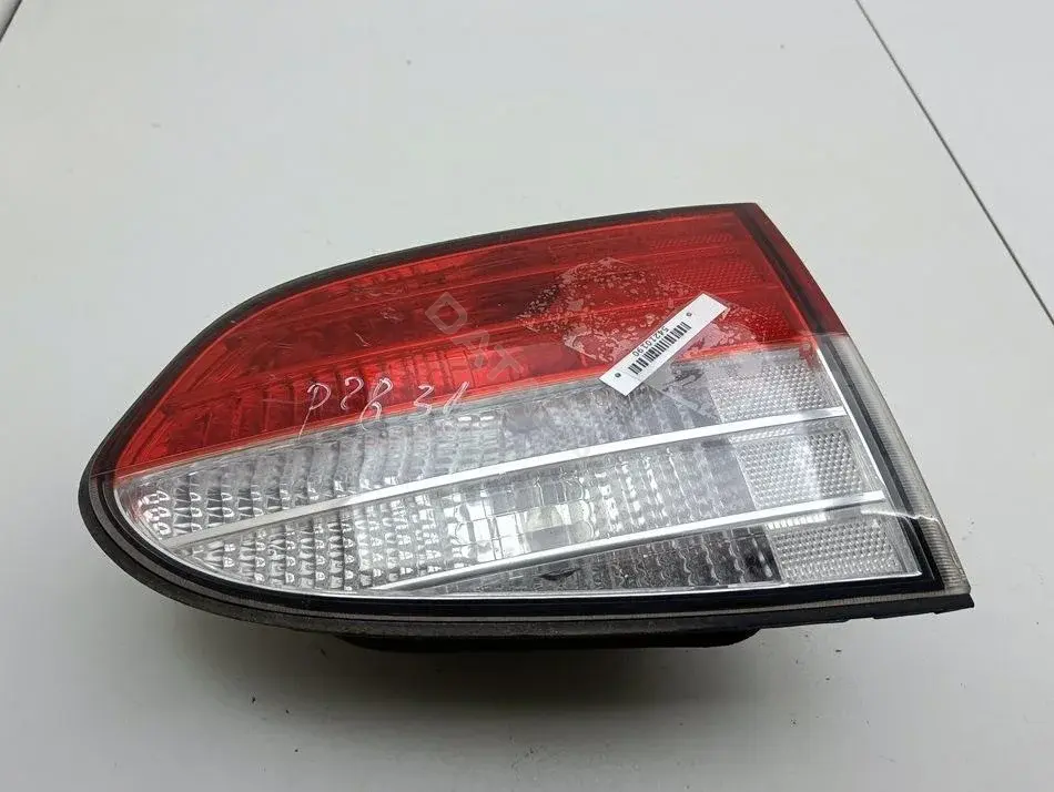 Задние фонари 924054A61