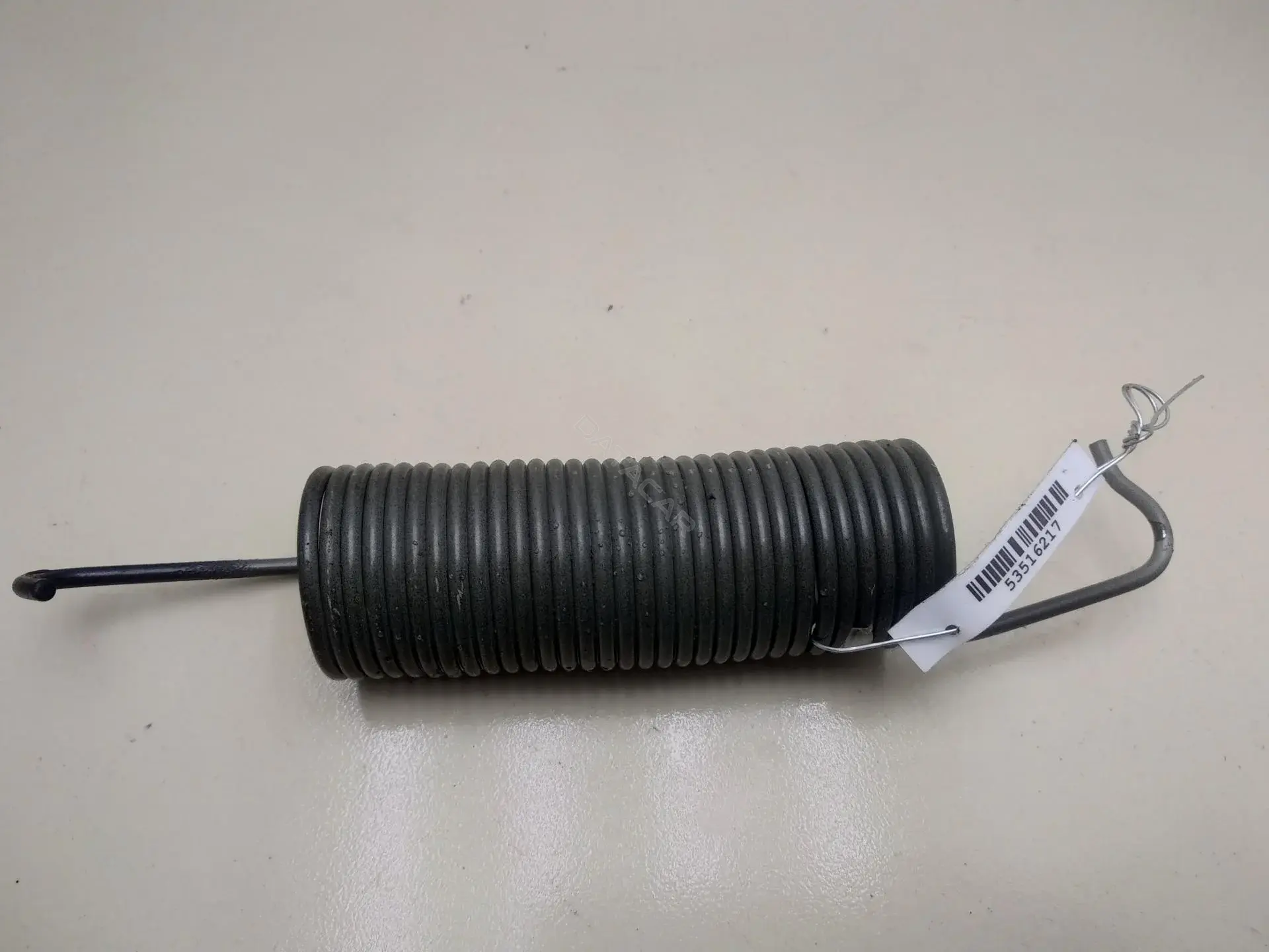 Пружина крышки багажника 8T0827665A