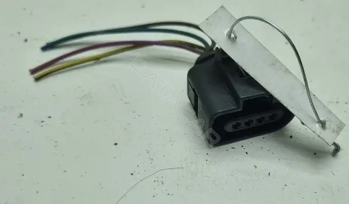 Разъем (фишка) проводки 1j0973704