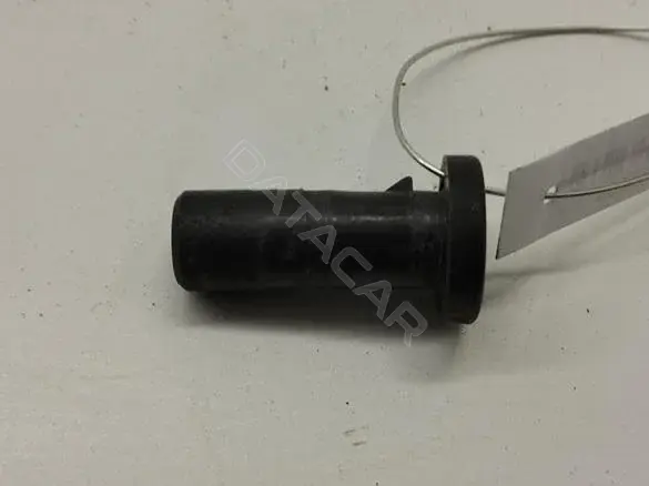 Кронштейн радиатора 8D0260200