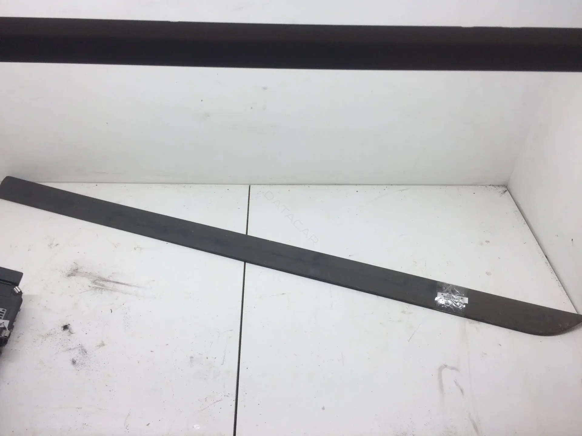 Молдинг двери 98ABB20938CDW