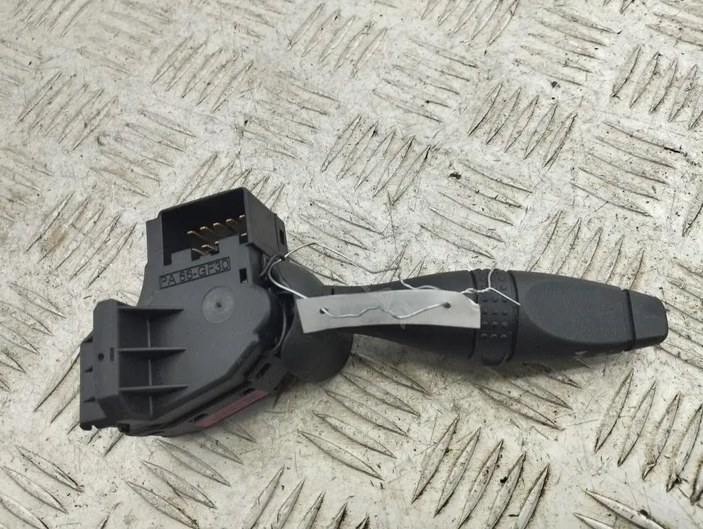 Переключатель подрулевой 1S7T17A553DD
