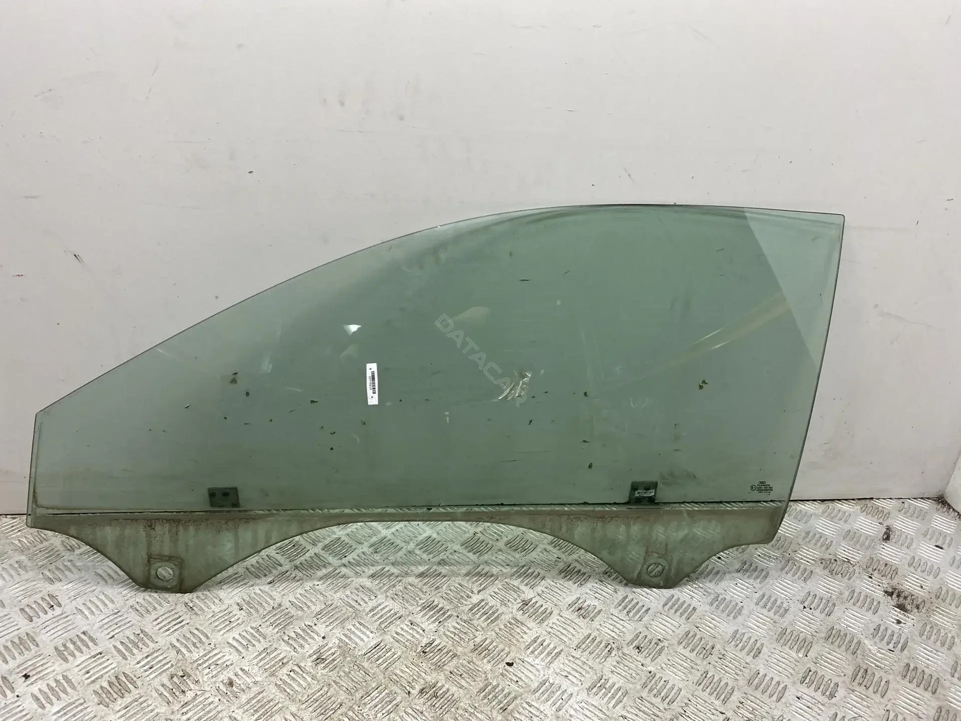 Стекло двери 53770219