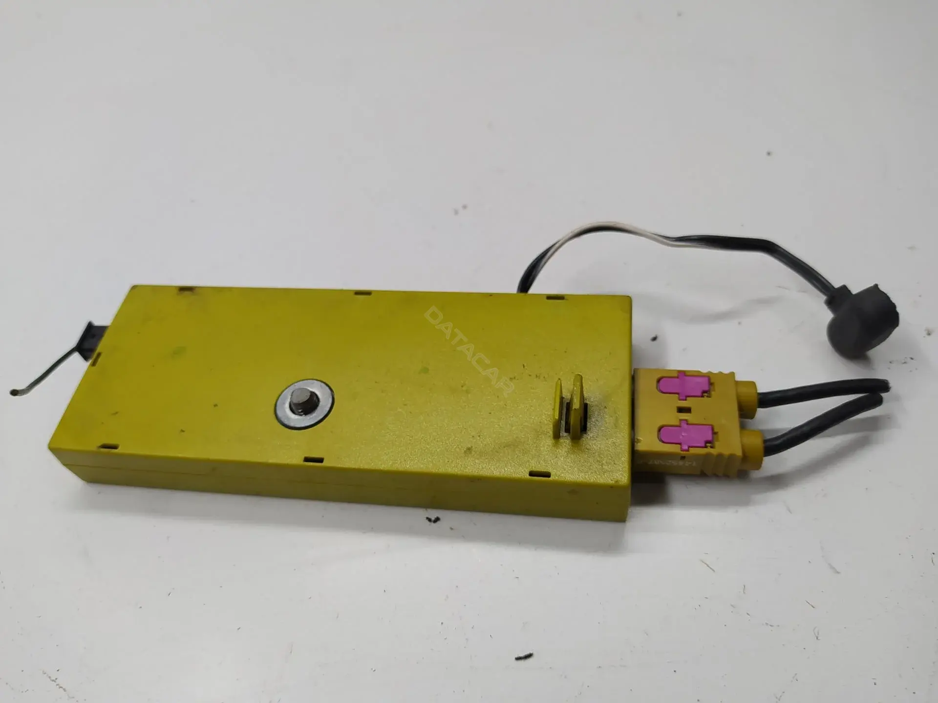 Усилитель антенны XUC000262A