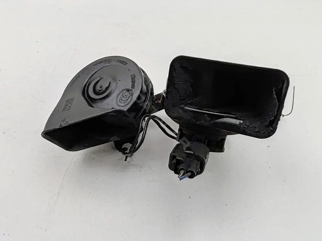 Звуковой сигнал 6M2T13A803AC